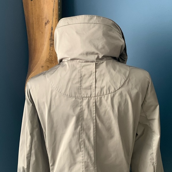 Rainforest water resistant jacket. Size XS - Picture 4 of 12